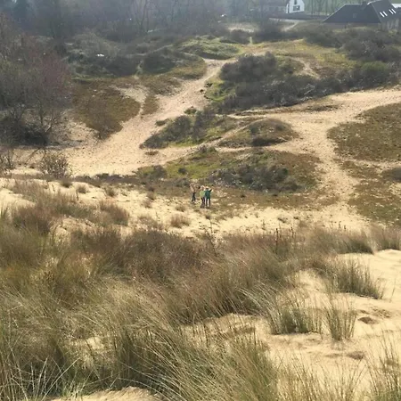 شقة In Near The *